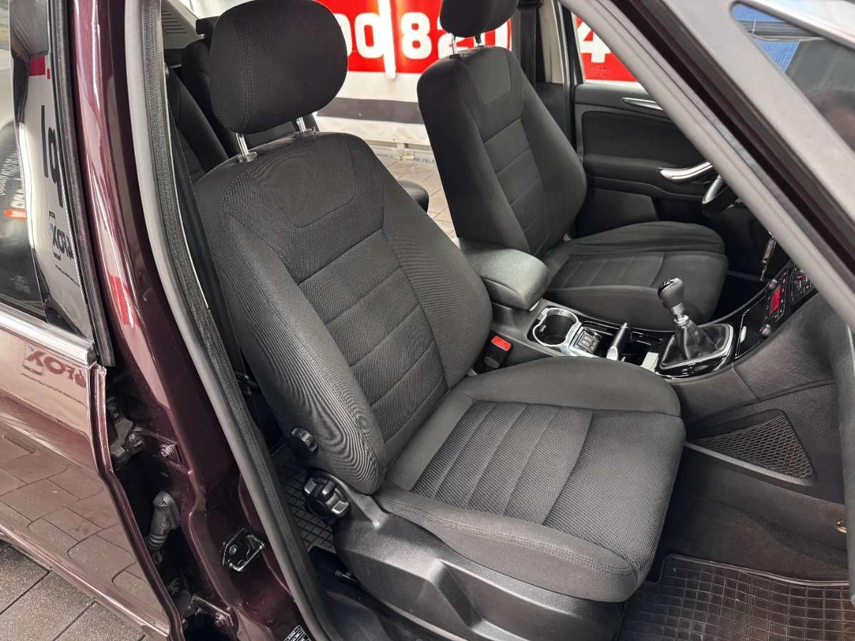 Ford S-Max - Zdjęcie 42