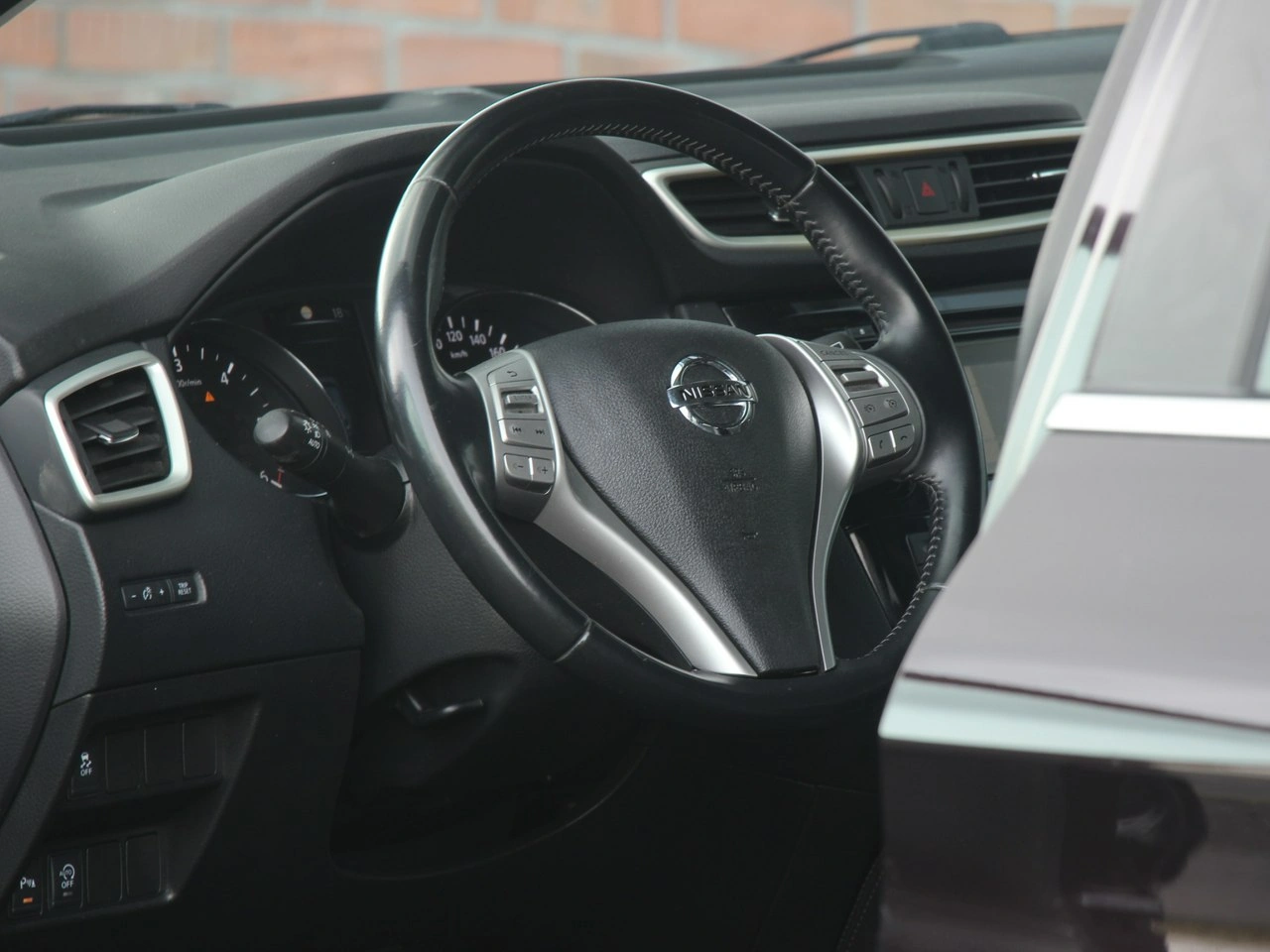 Nissan Qashqai - Zdjęcie 13