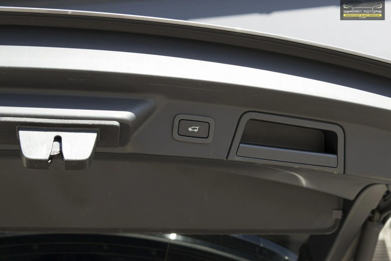 Land Rover Range Rover Velar - Zdjęcie 33