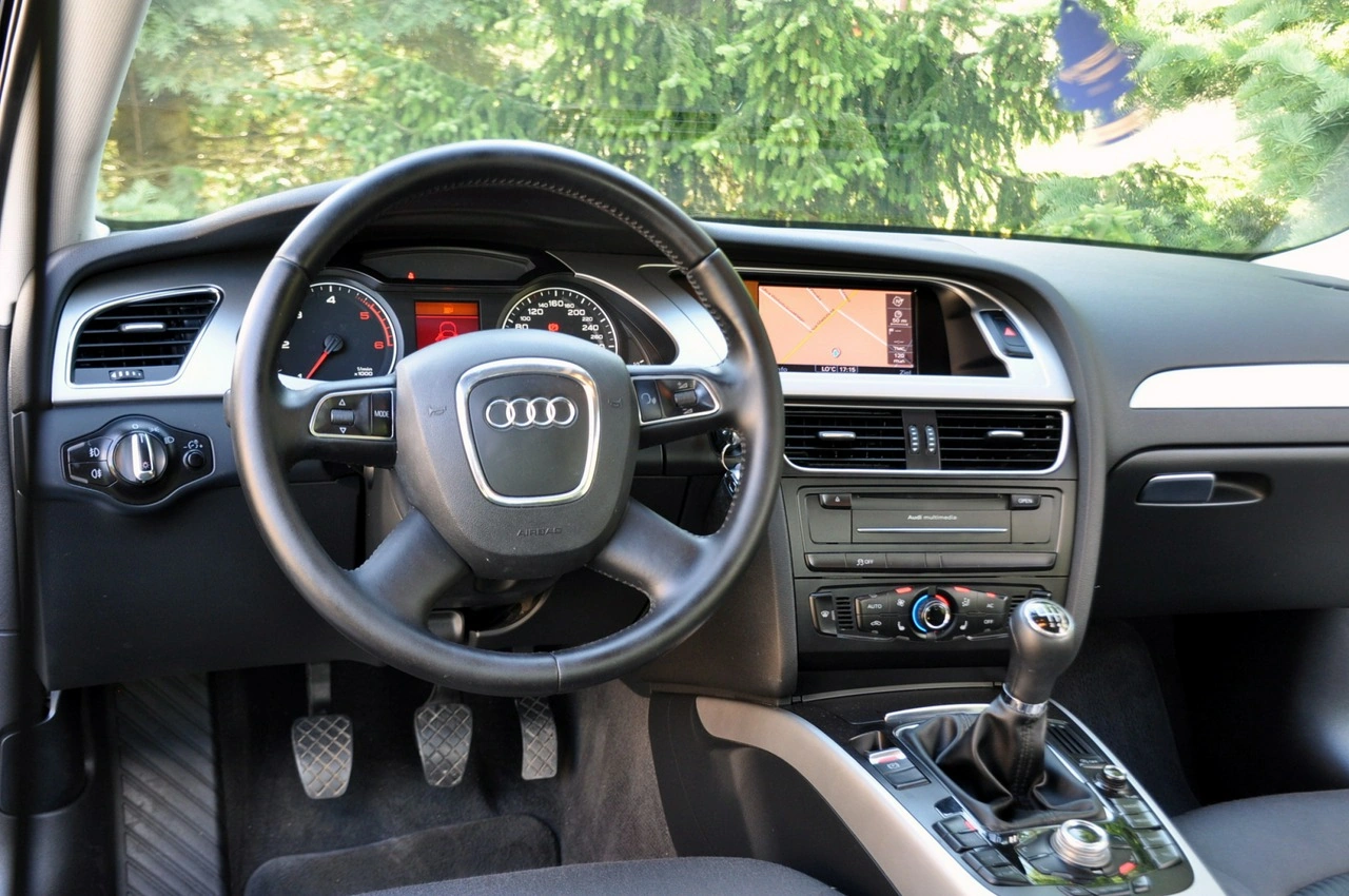 Audi A4 - Zdjęcie 28