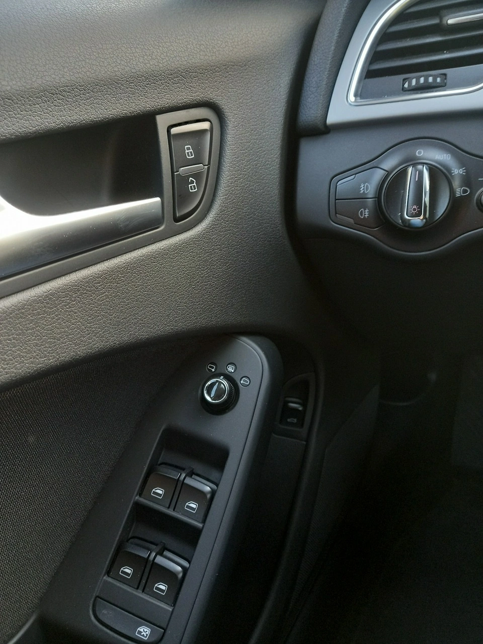 Audi A4 - Zdjęcie 30