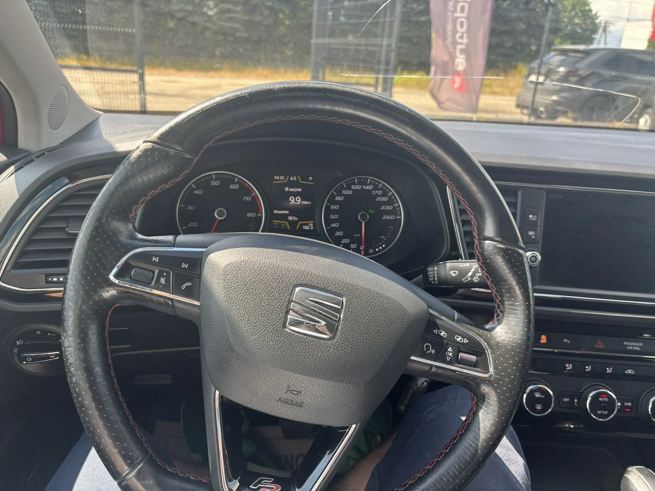 Seat Leon - Zdjęcie 22