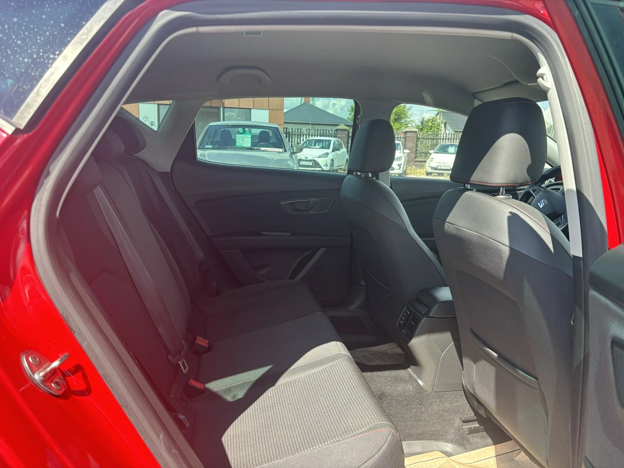 Seat Leon - Zdjęcie 34