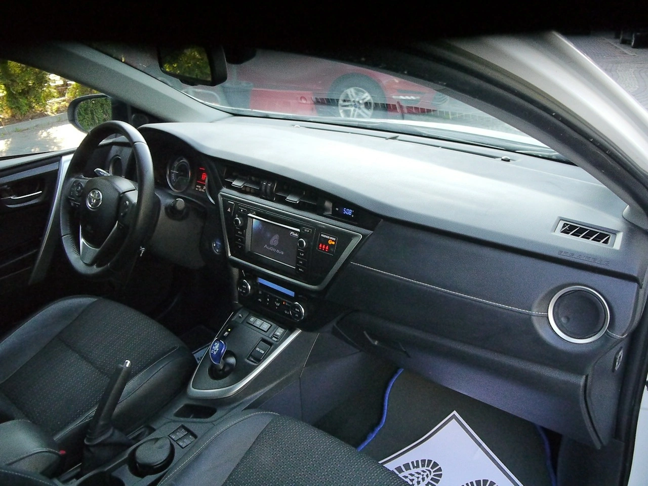 Toyota Auris - Zdjęcie 19