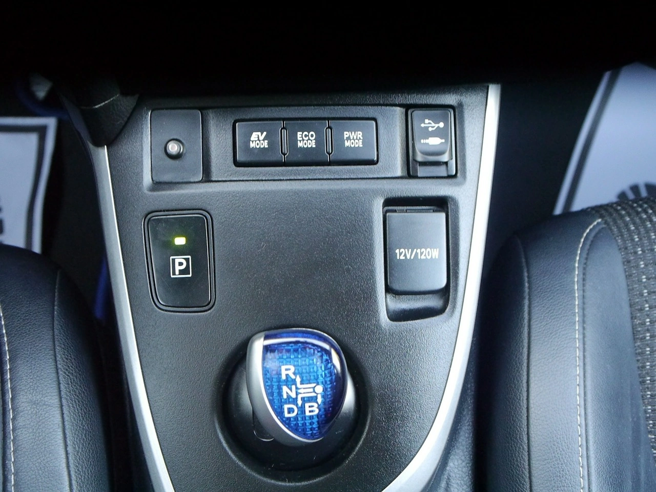 Toyota Auris - Zdjęcie 25