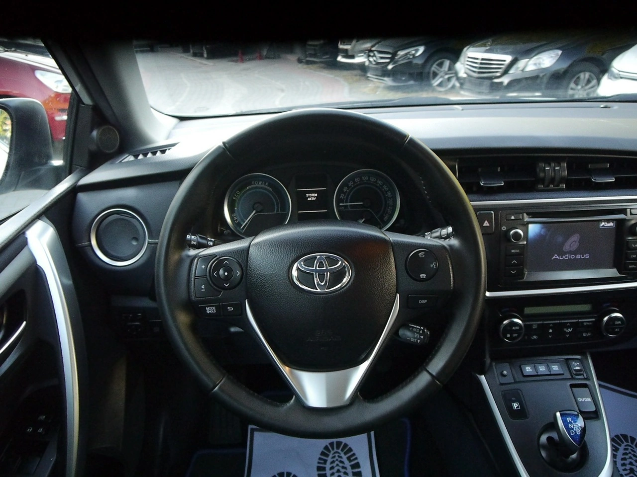 Toyota Auris - Zdjęcie 28