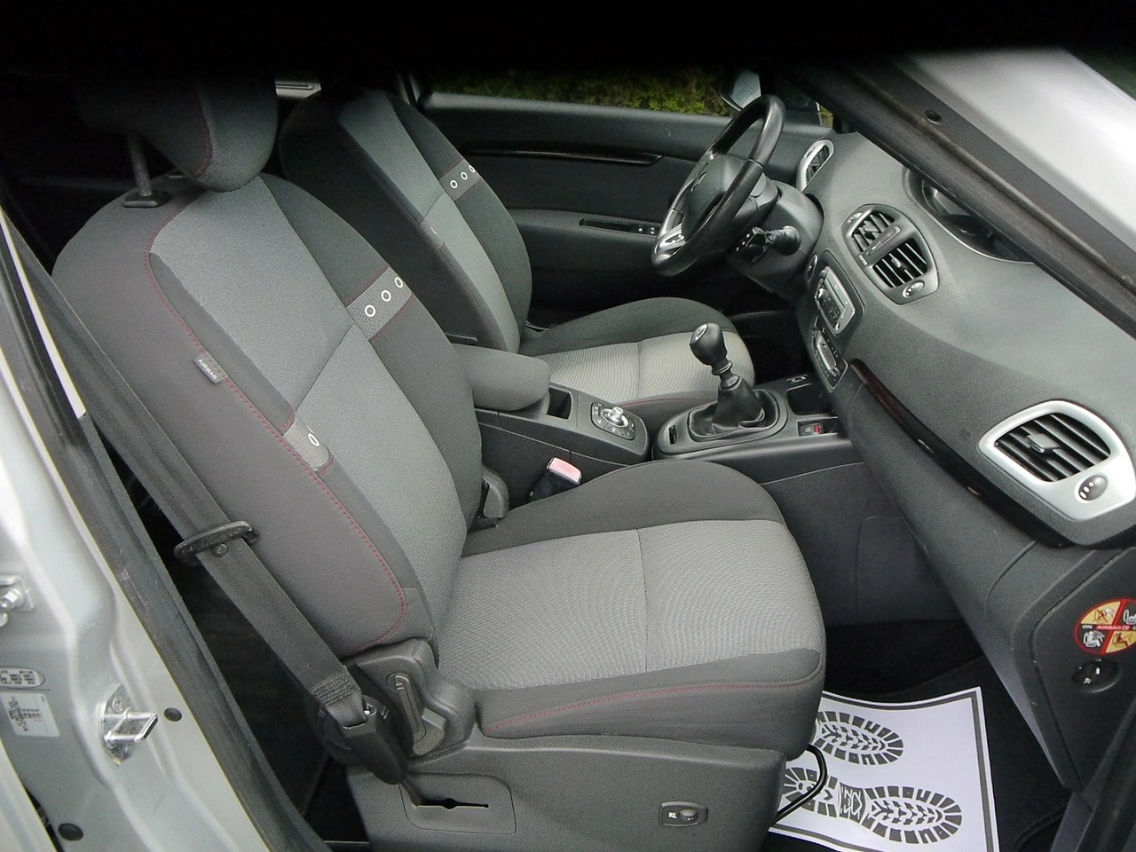 Renault Grand Scenic - Zdjęcie 17