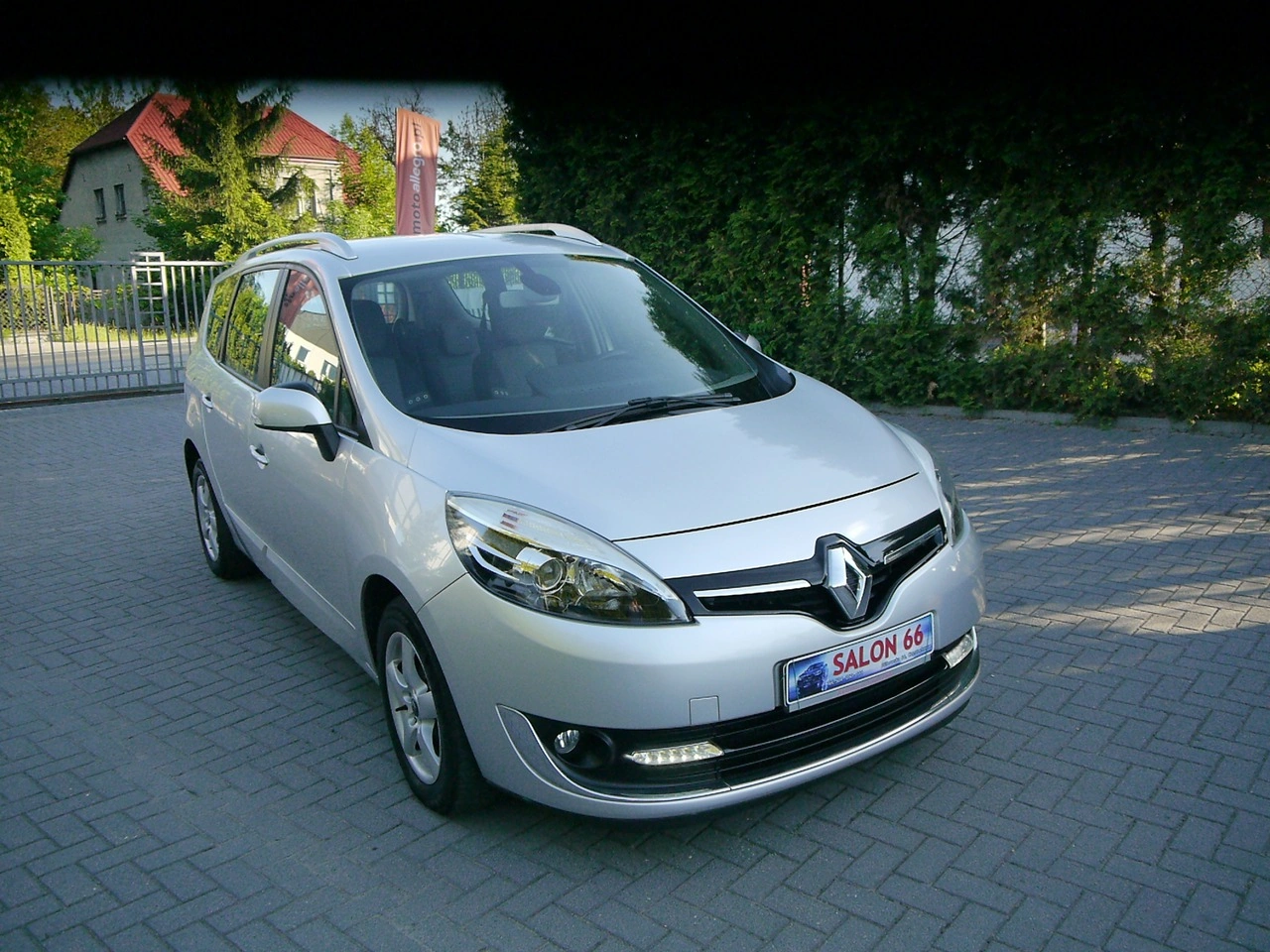 Renault Grand Scenic - Zdjęcie 4