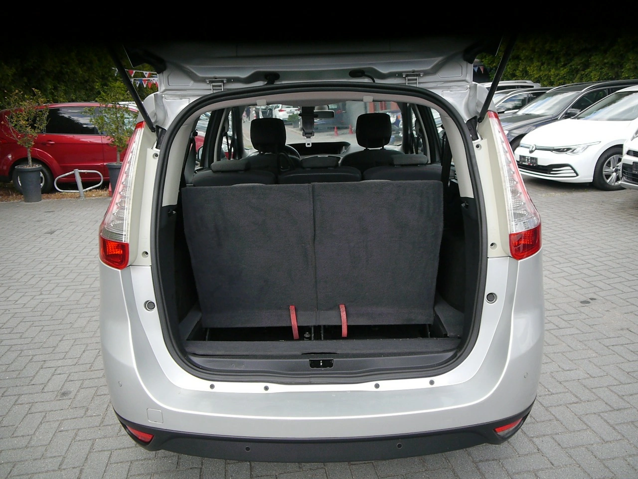 Renault Grand Scenic - Zdjęcie 8