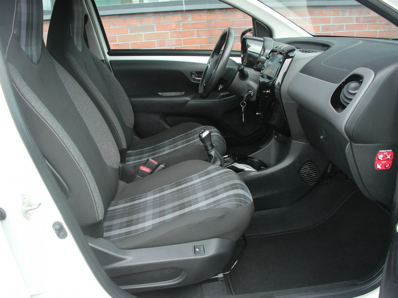 Peugeot 108 - Zdjęcie 38