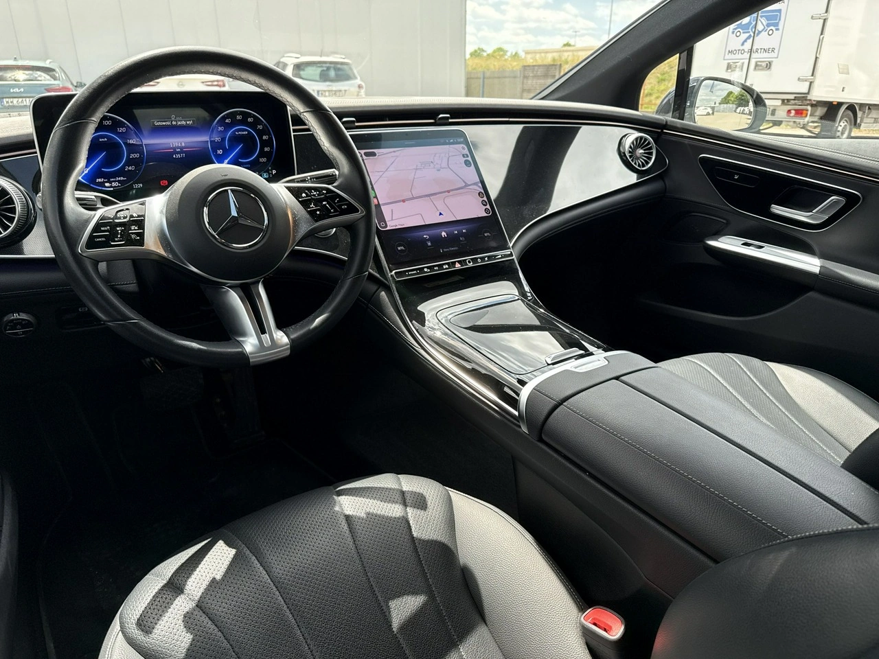 Mercedes EQE - Zdjęcie 12