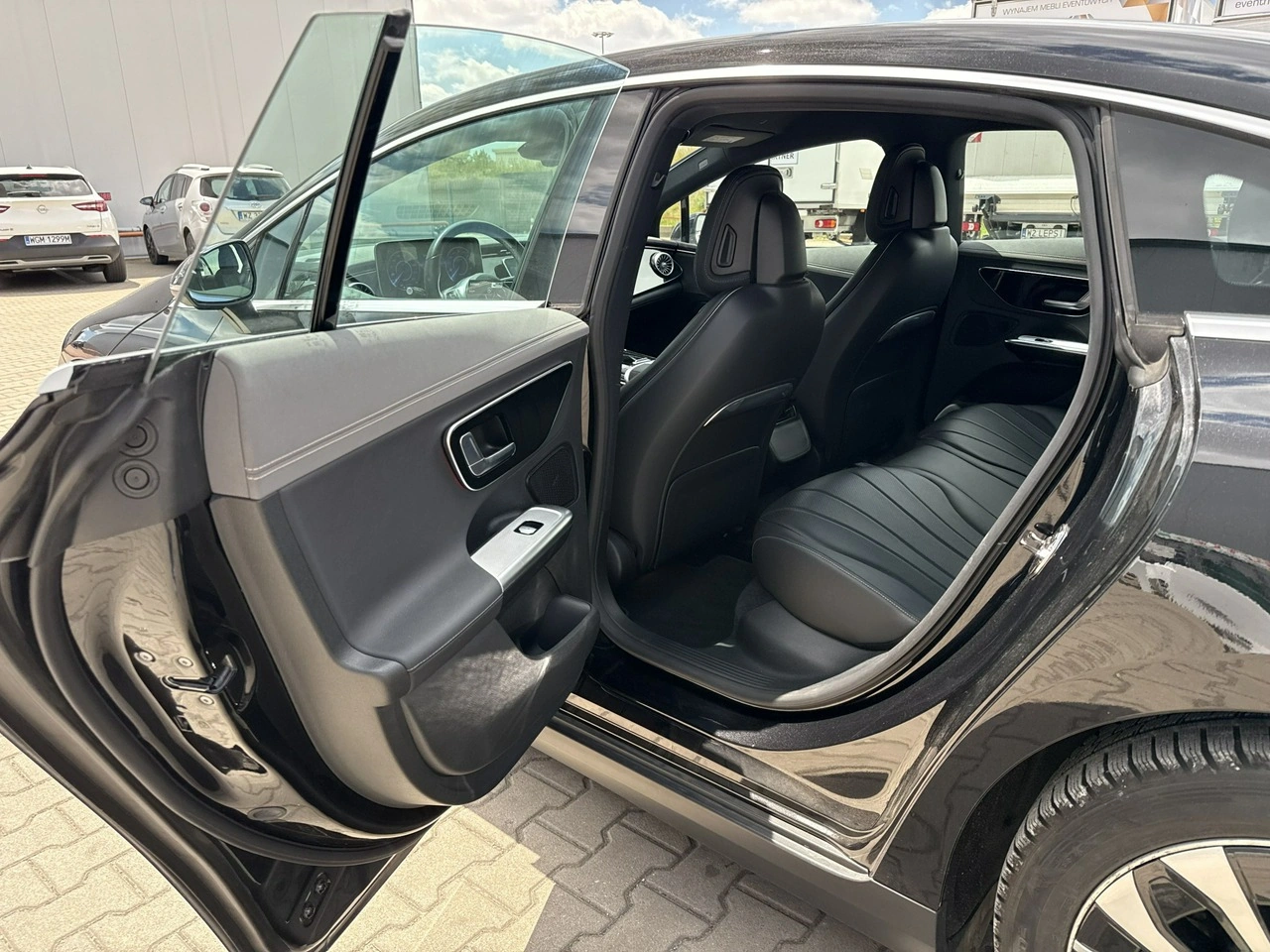 Mercedes EQE - Zdjęcie 13