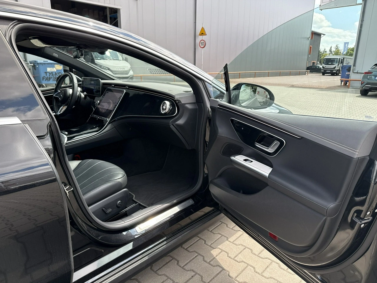 Mercedes EQE - Zdjęcie 18