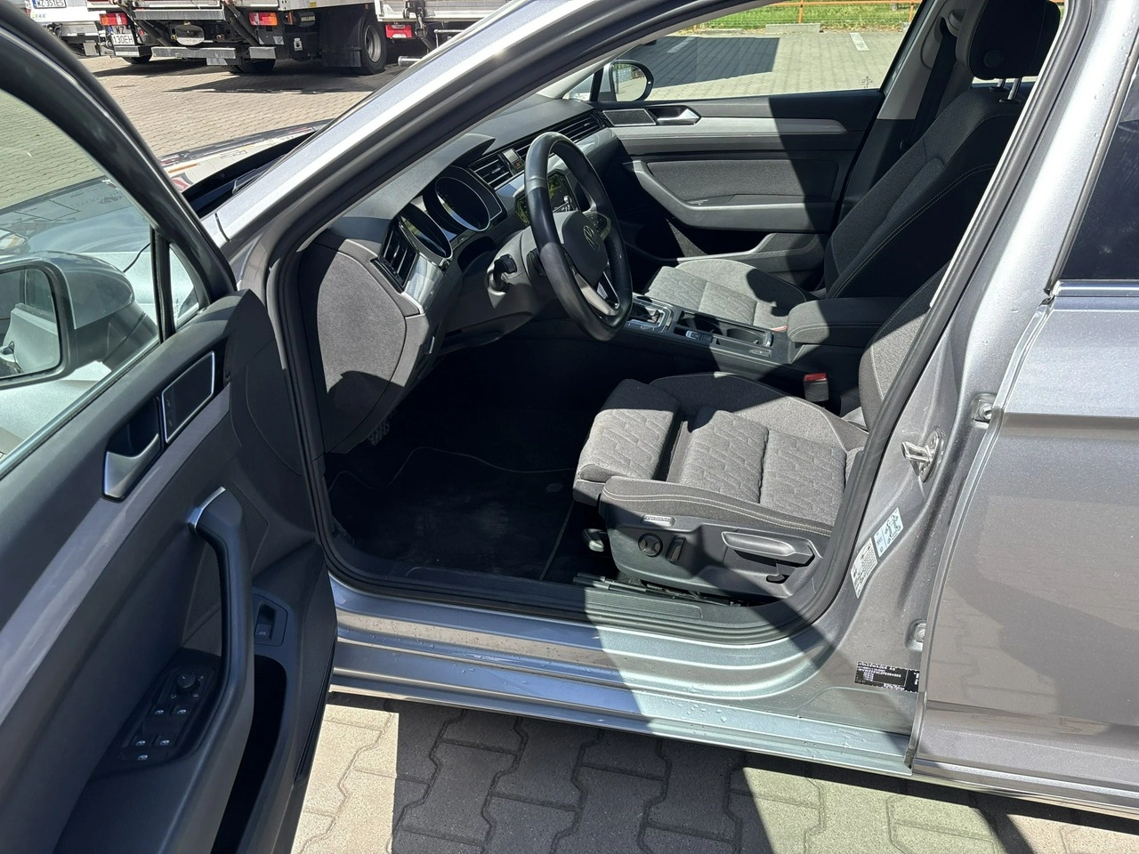 Volkswagen Passat - Zdjęcie 10