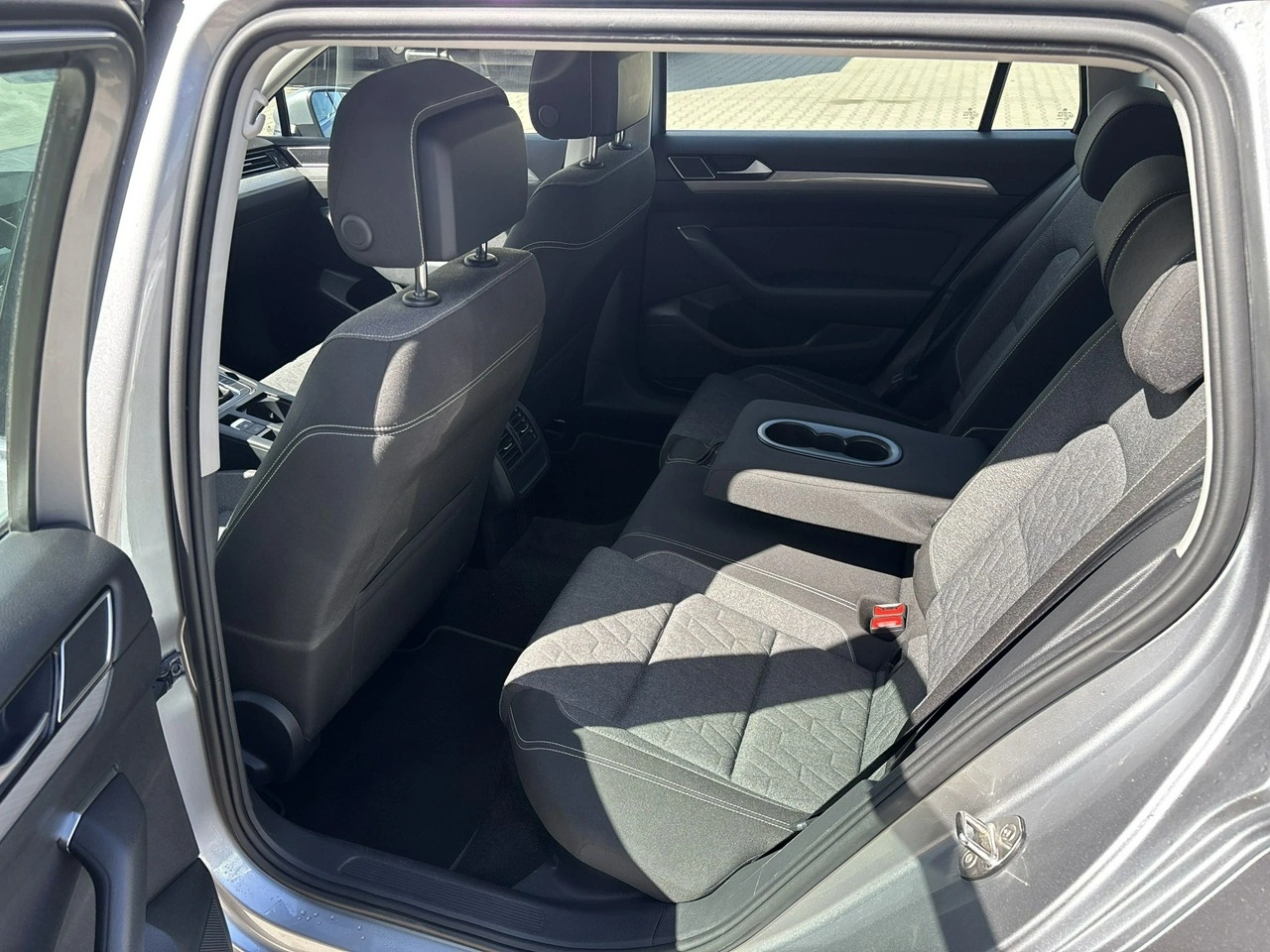 Volkswagen Passat - Zdjęcie 11