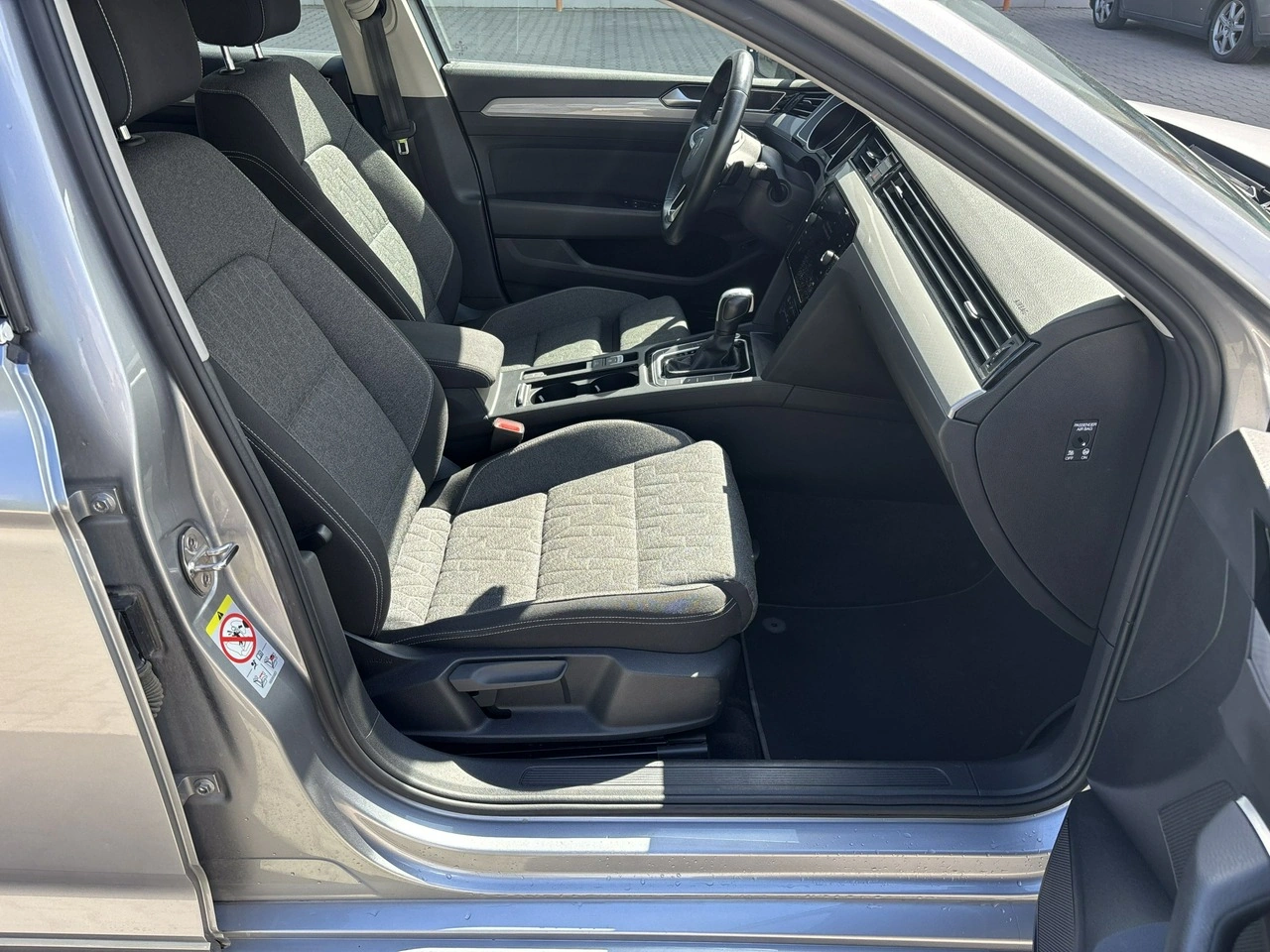 Volkswagen Passat - Zdjęcie 16