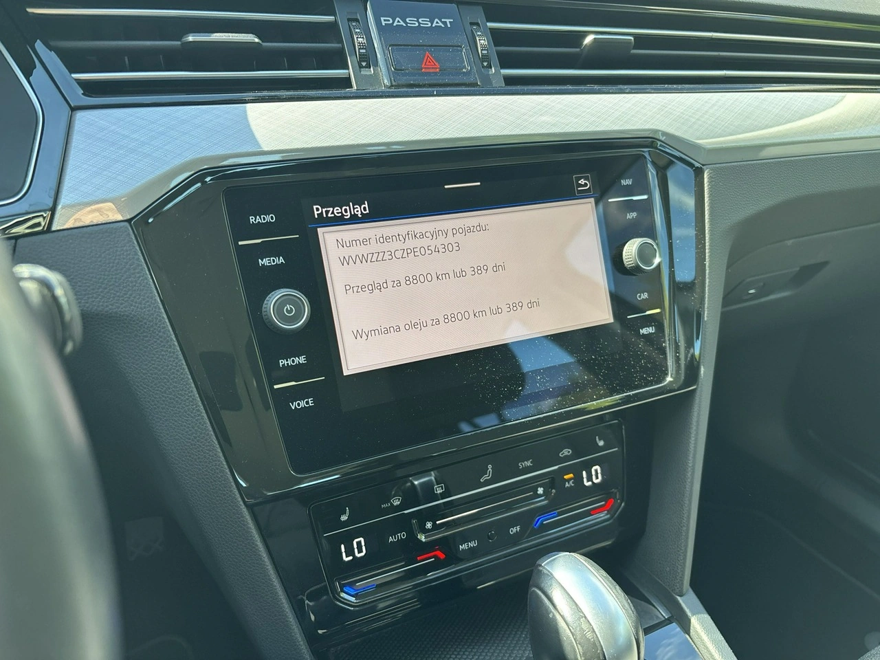 Volkswagen Passat - Zdjęcie 20