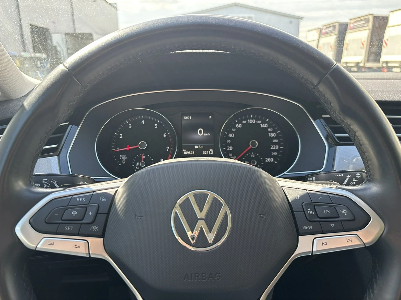 Volkswagen Passat - Zdjęcie 21
