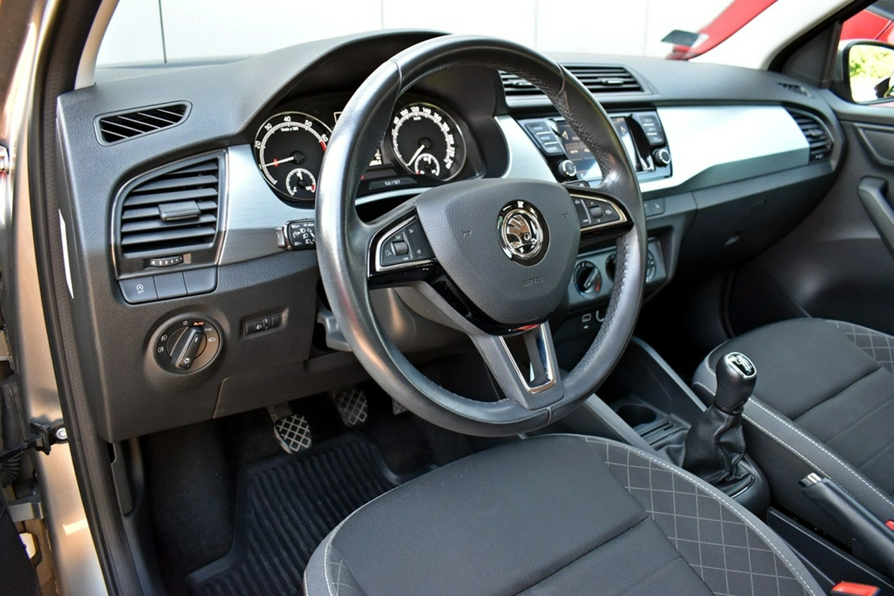 Skoda Fabia - Zdjęcie 8