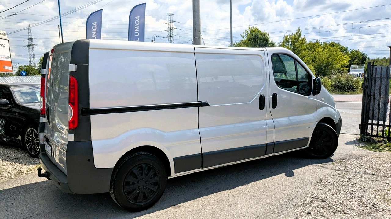 Opel Vivaro - Zdjęcie 11