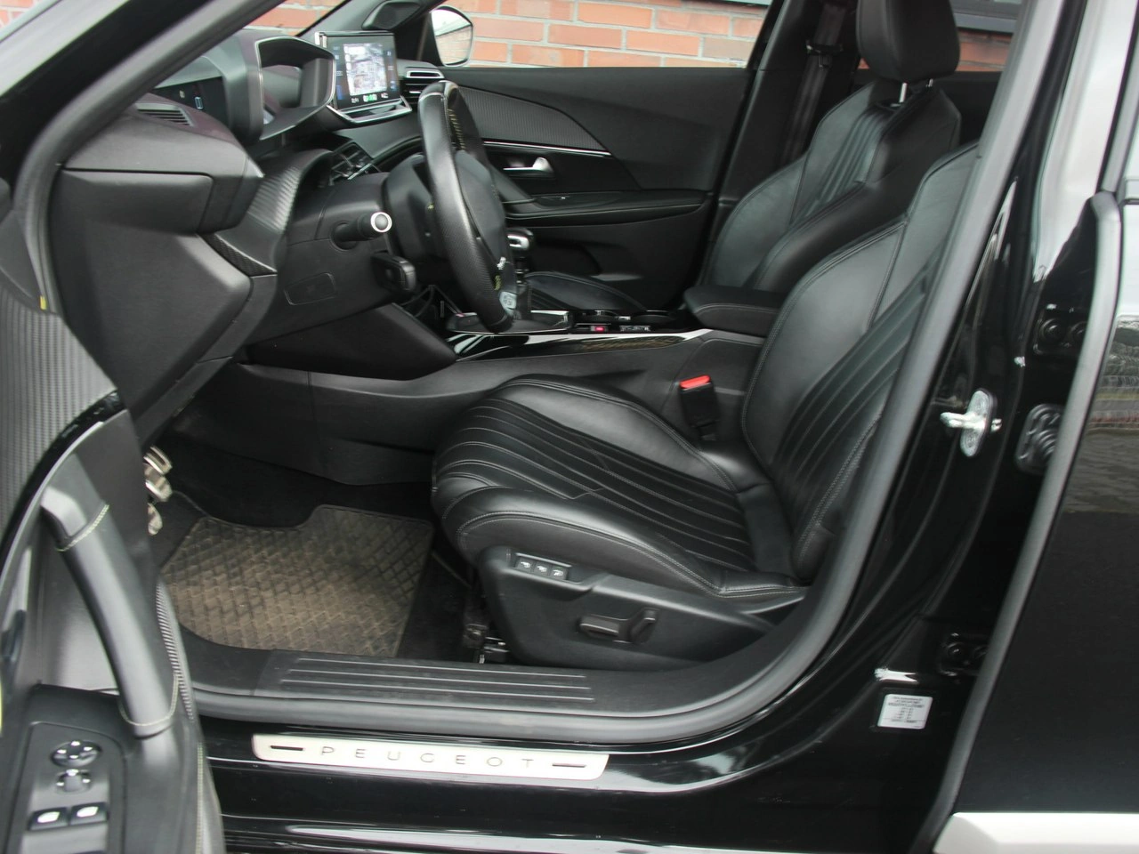 Peugeot 2008 - Zdjęcie 9