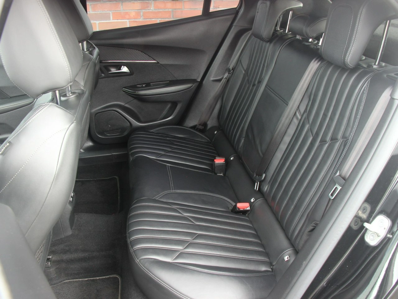 Peugeot 2008 - Zdjęcie 10