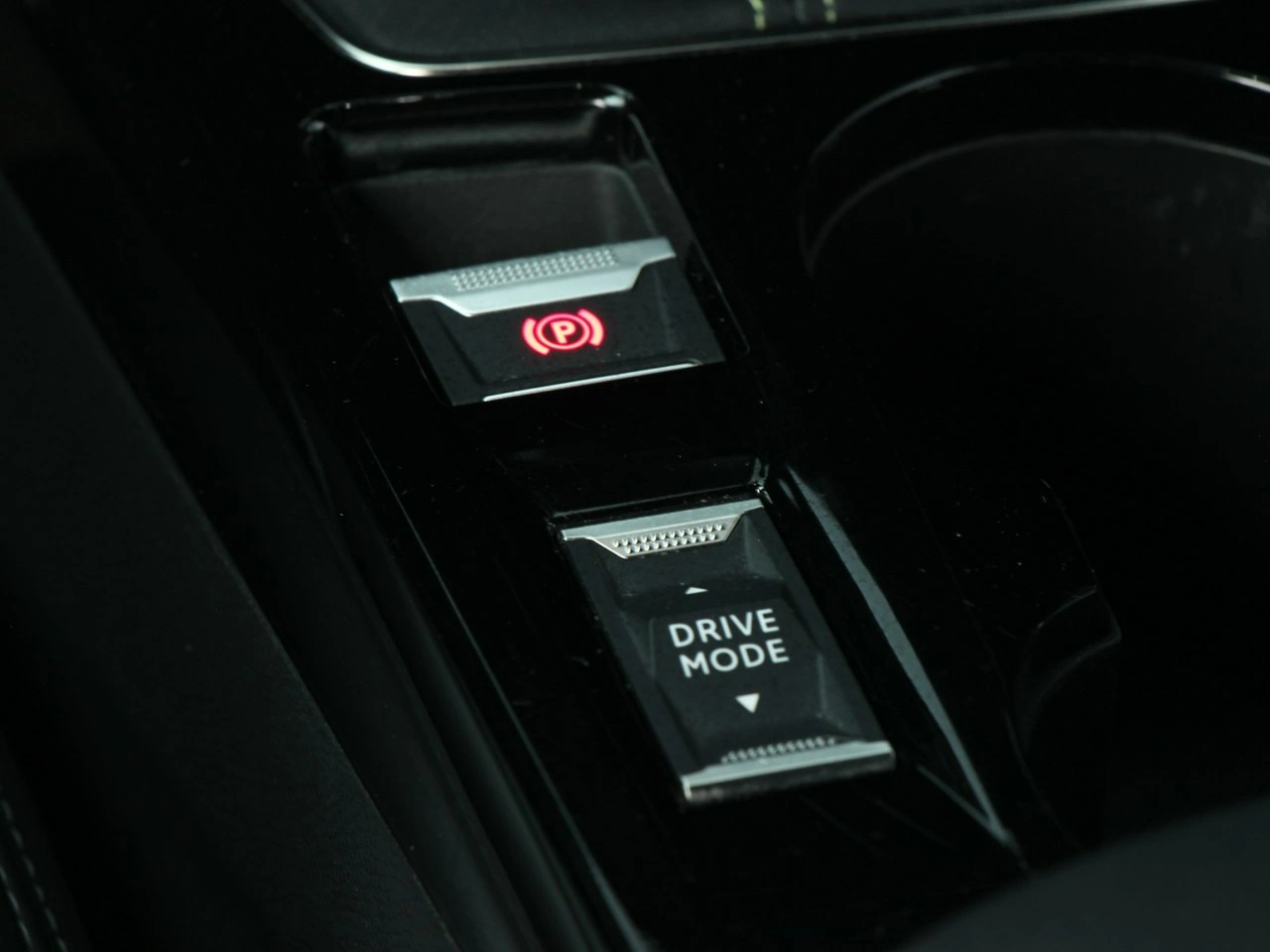 Peugeot 2008 - Zdjęcie 27