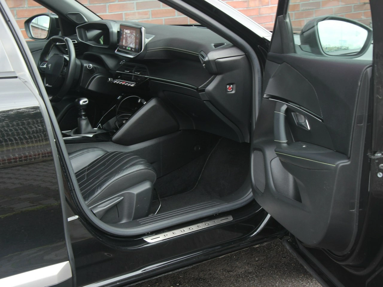 Peugeot 2008 - Zdjęcie 36