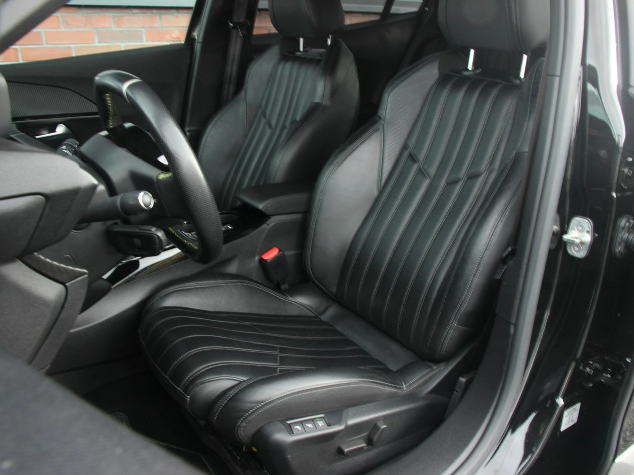 Peugeot 2008 - Zdjęcie 8