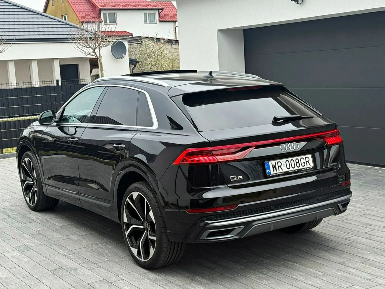 Audi Q8 - Zdjęcie 12
