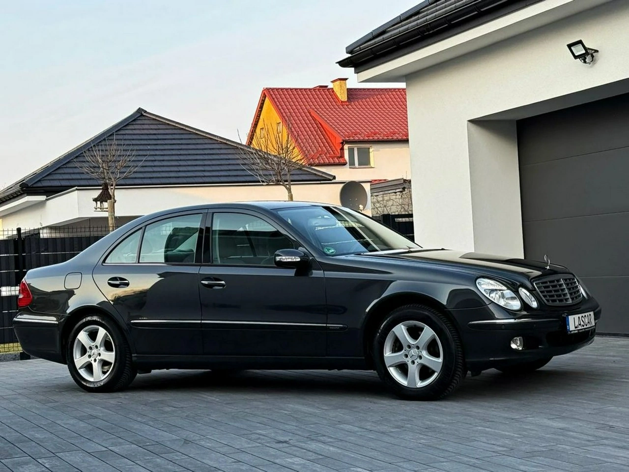 Mercedes E 220 - Zdjęcie 18