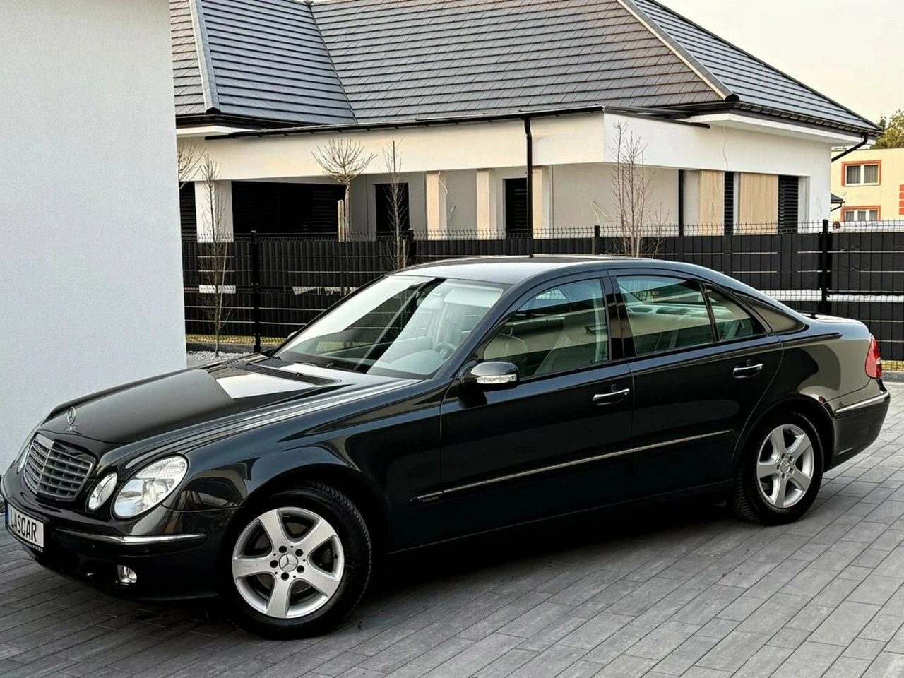 Mercedes E 220 - Zdjęcie 2