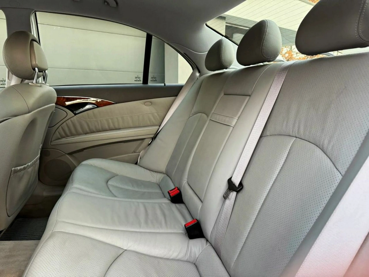 Mercedes E 220 - Zdjęcie 32