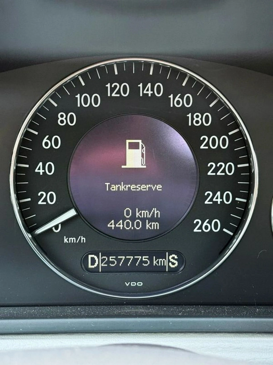 Mercedes E 220 - Zdjęcie 38
