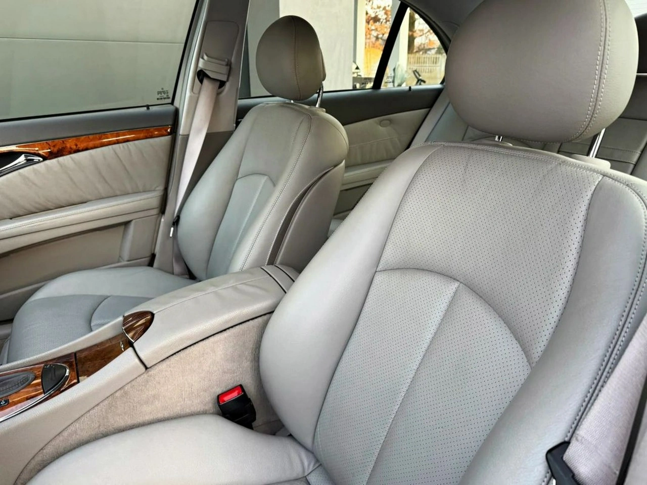 Mercedes E 220 - Zdjęcie 7
