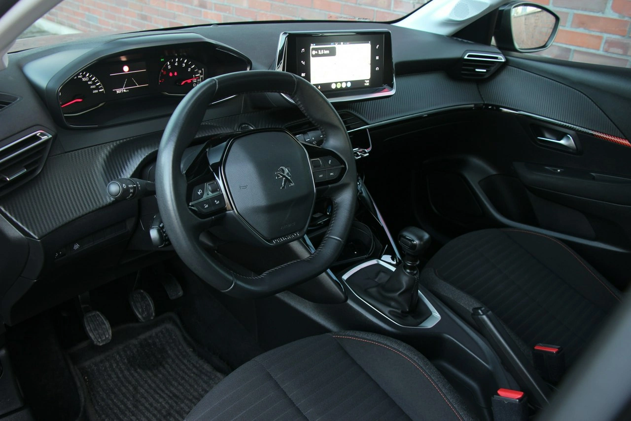 Peugeot 208 - Zdjęcie 14