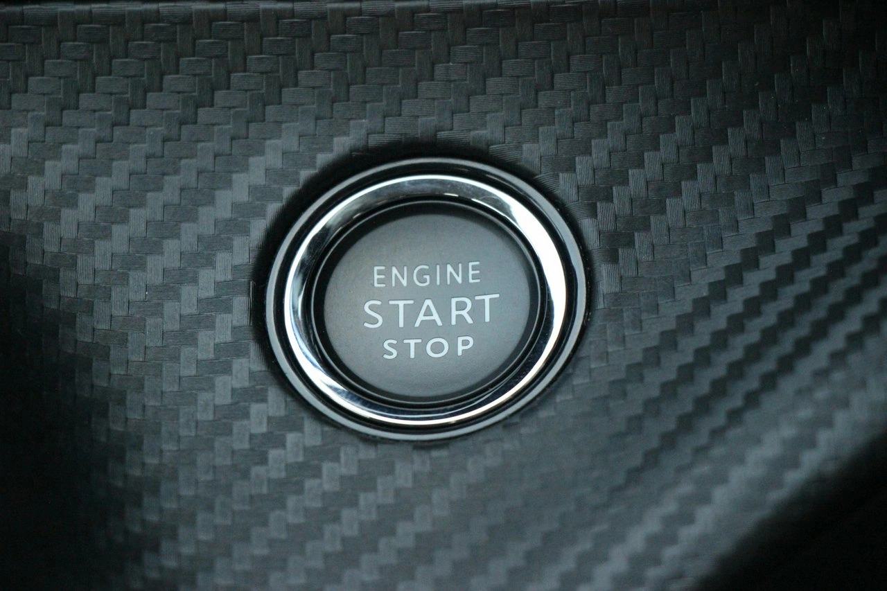 Peugeot 208 - Zdjęcie 22