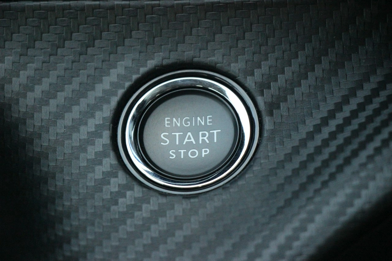 Peugeot 208 - Zdjęcie 22