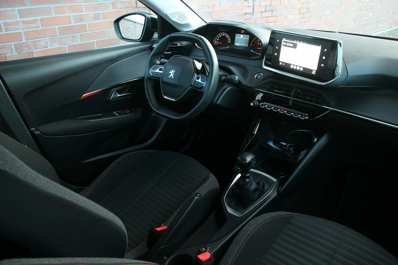 Peugeot 208 - Zdjęcie 24