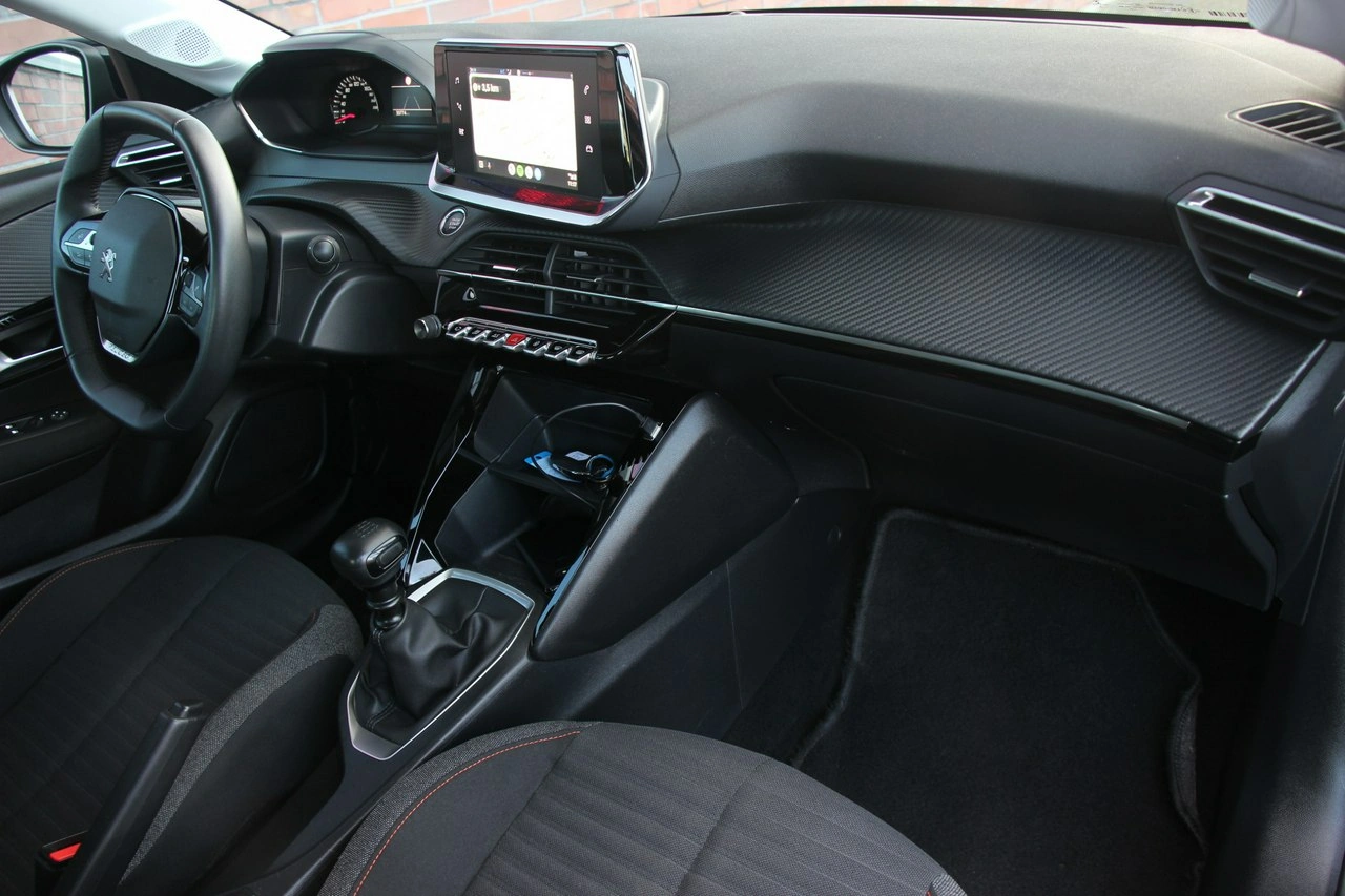 Peugeot 208 - Zdjęcie 26