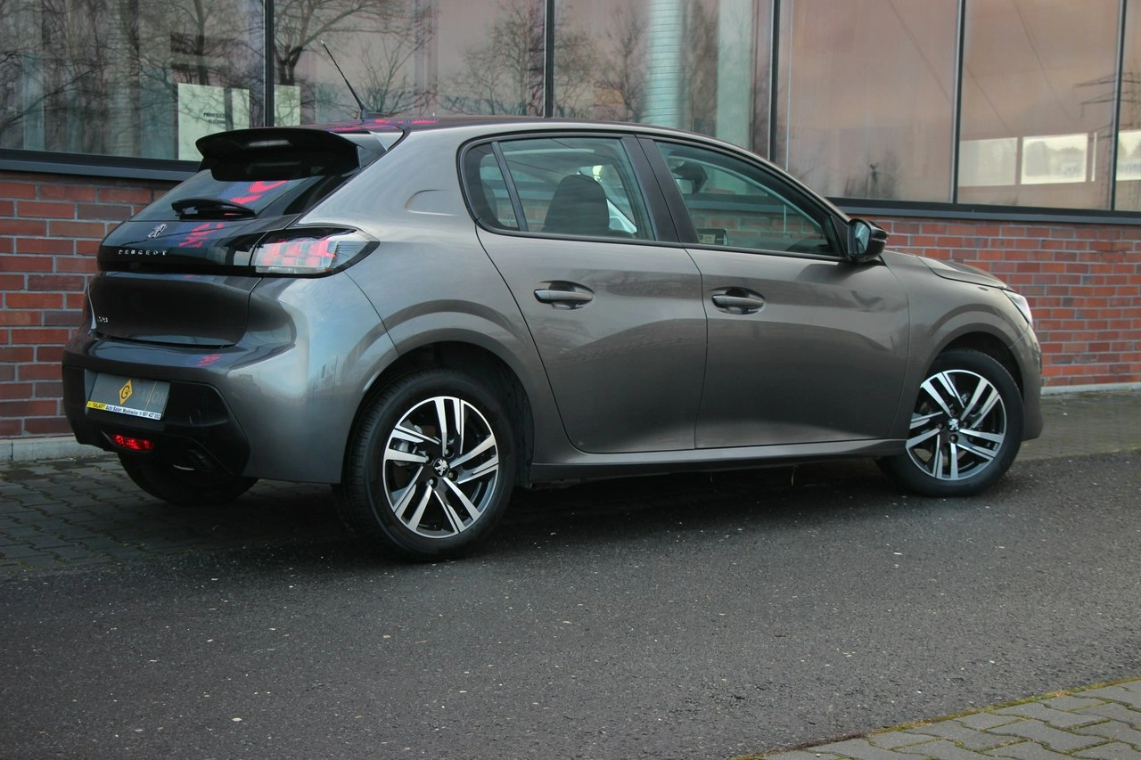 Peugeot 208 - Zdjęcie 33