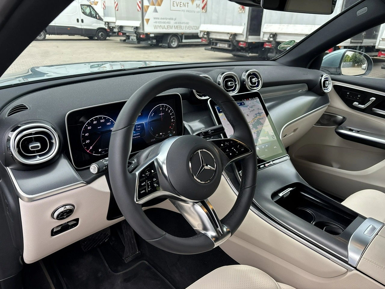 Mercedes GLC 300 - Zdjęcie 9