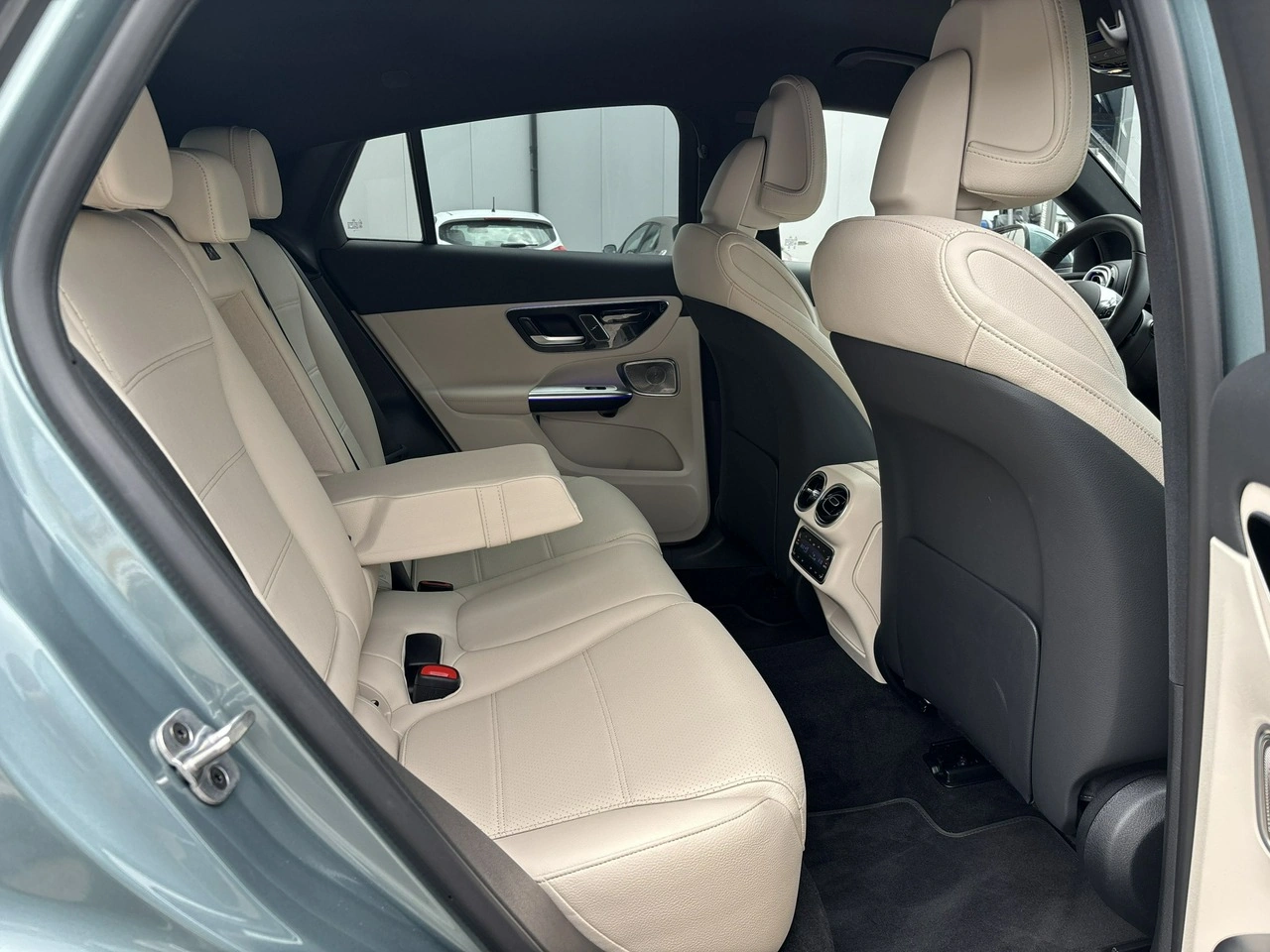 Mercedes GLC 300 - Zdjęcie 19