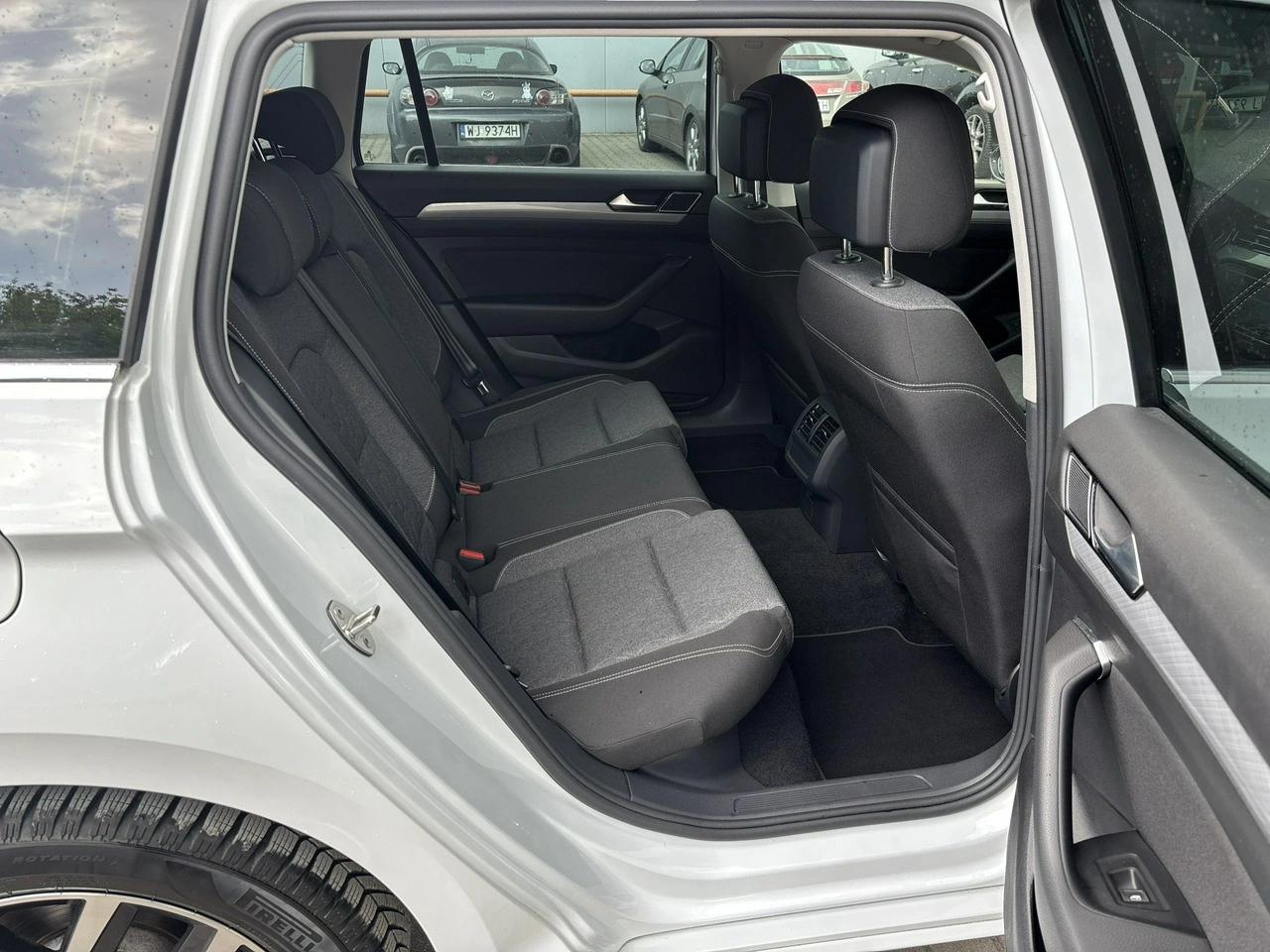 Volkswagen Passat - Zdjęcie 14