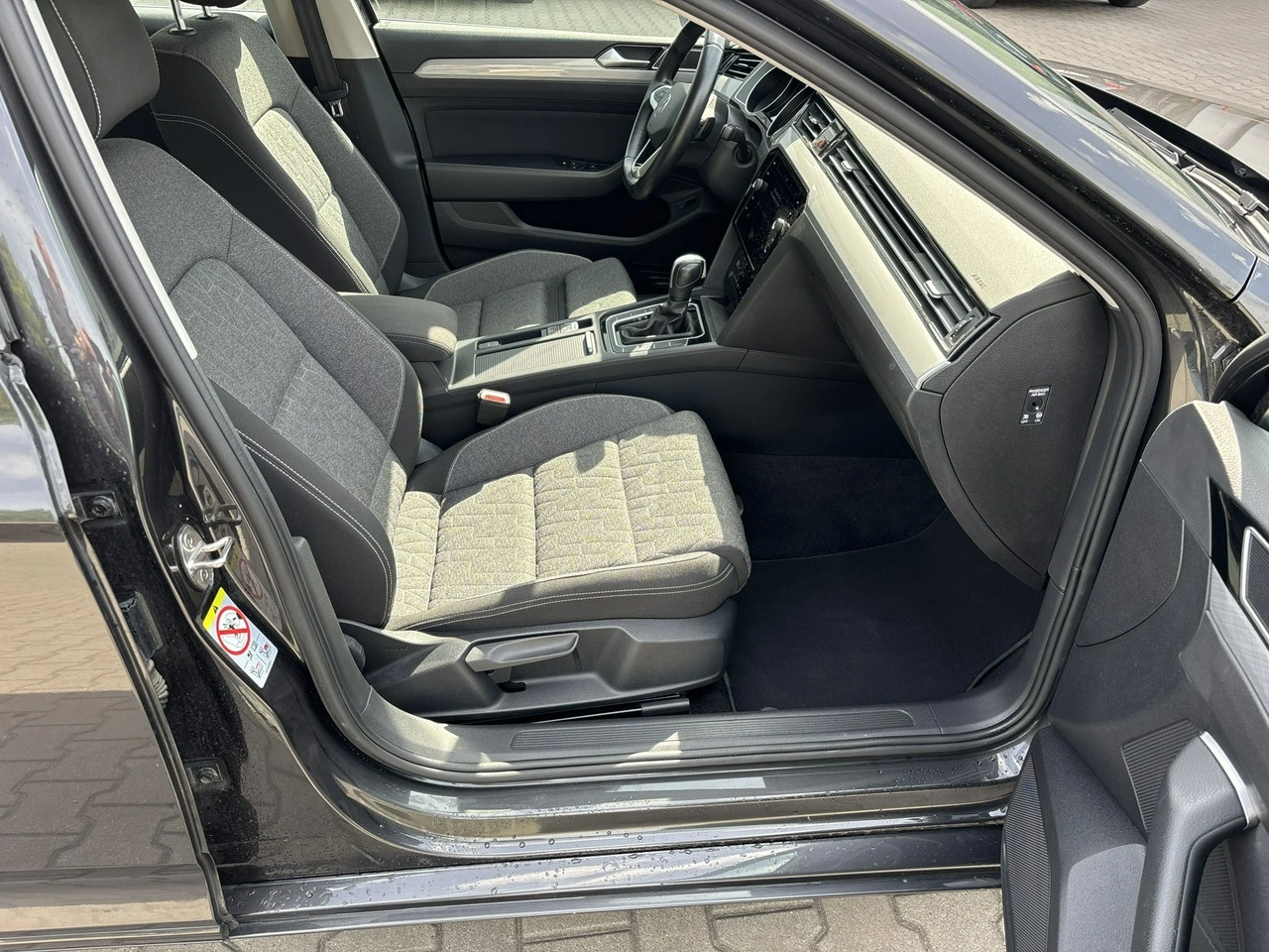 Volkswagen Passat - Zdjęcie 16