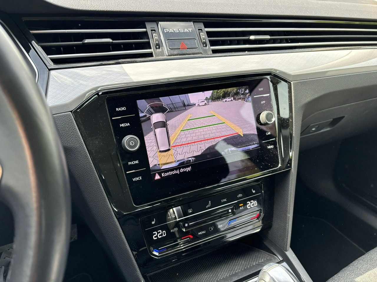 Volkswagen Passat - Zdjęcie 18