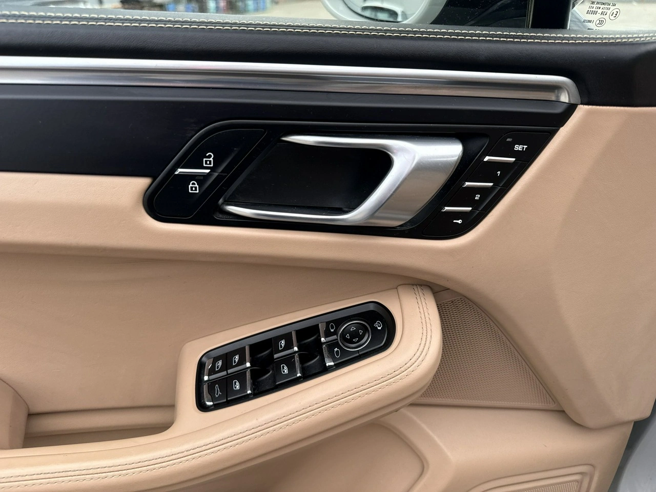 Porsche Macan - Zdjęcie 11