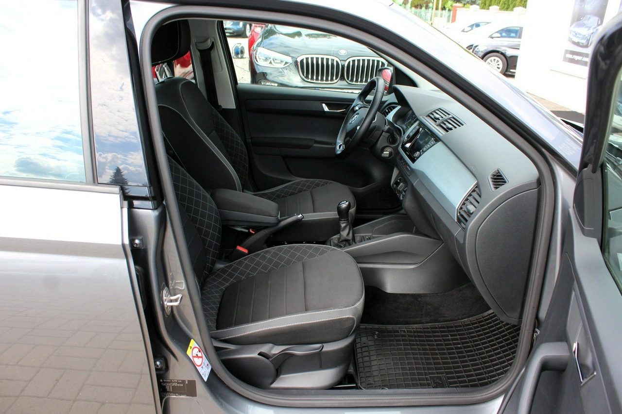 Skoda Fabia - Zdjęcie 11