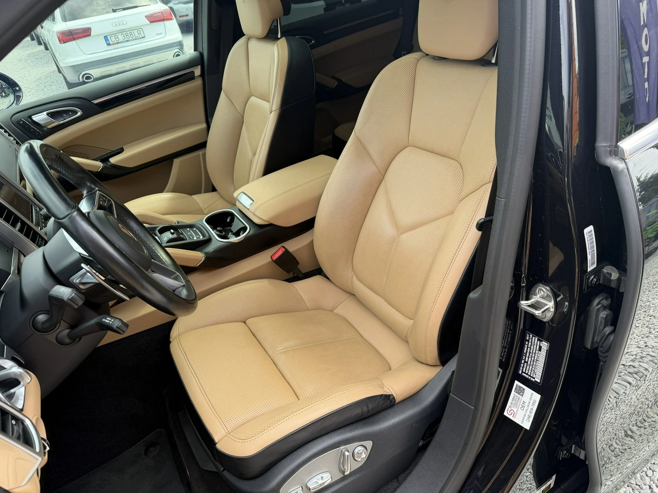 Porsche Cayenne S - Zdjęcie 11