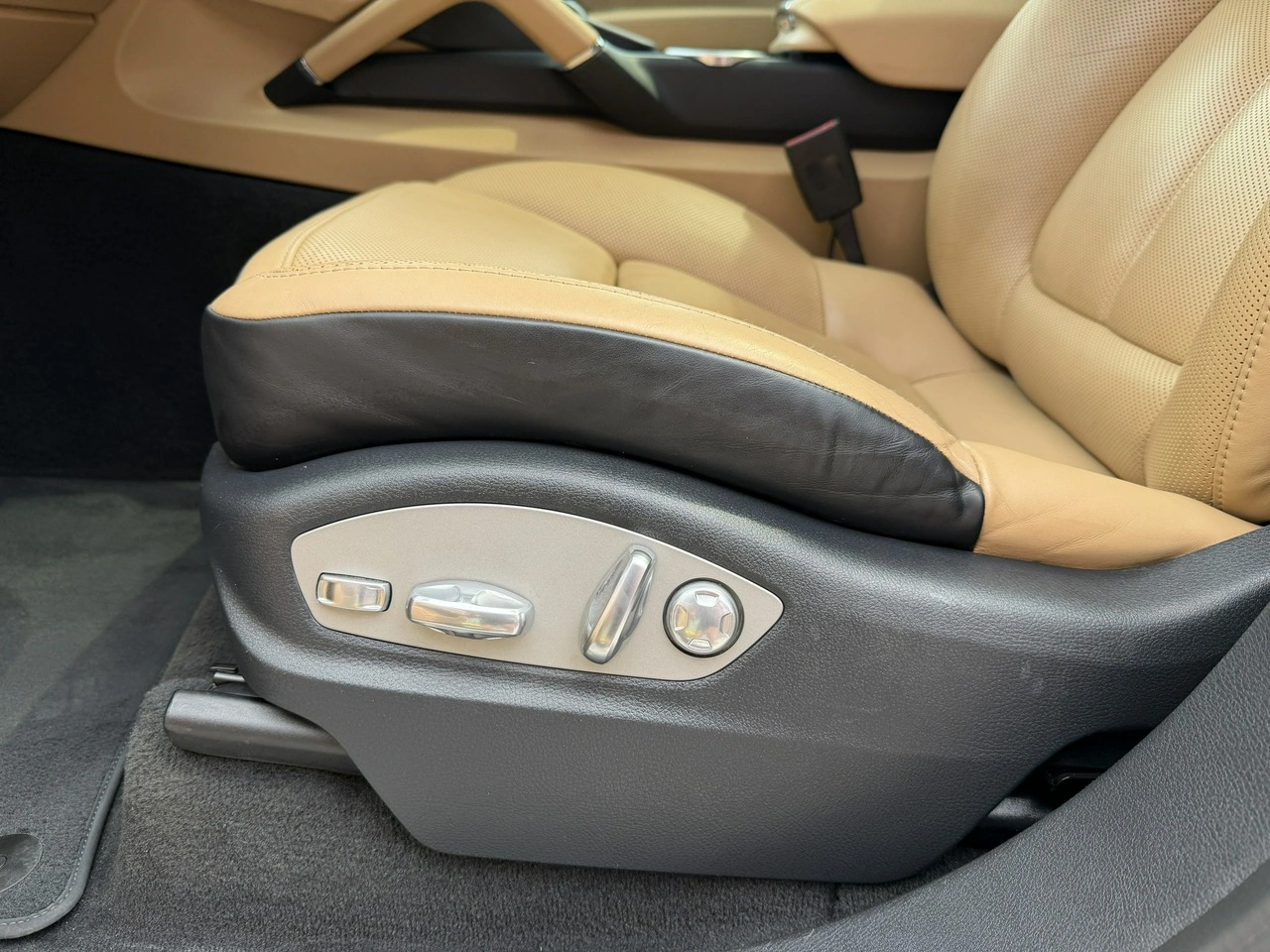 Porsche Cayenne S - Zdjęcie 12